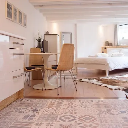 Beach House Sea La Vie *